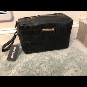 steve madden toiletry bag